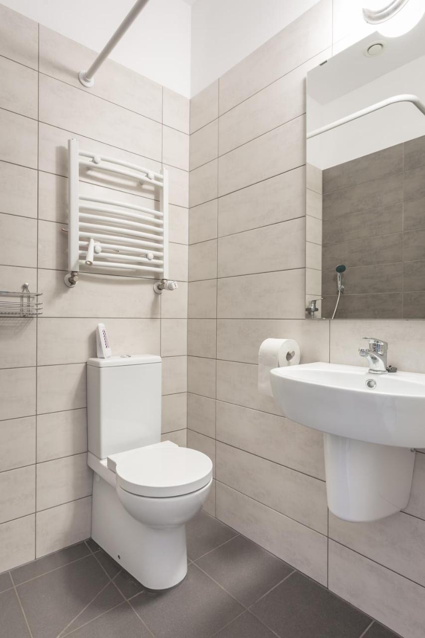 Babel Hostel, Dworzec Pkp, Rynek Wroclaw Luaran gambar